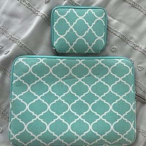 Green and white laptop sleeve and mouse case. Size 13-13.3